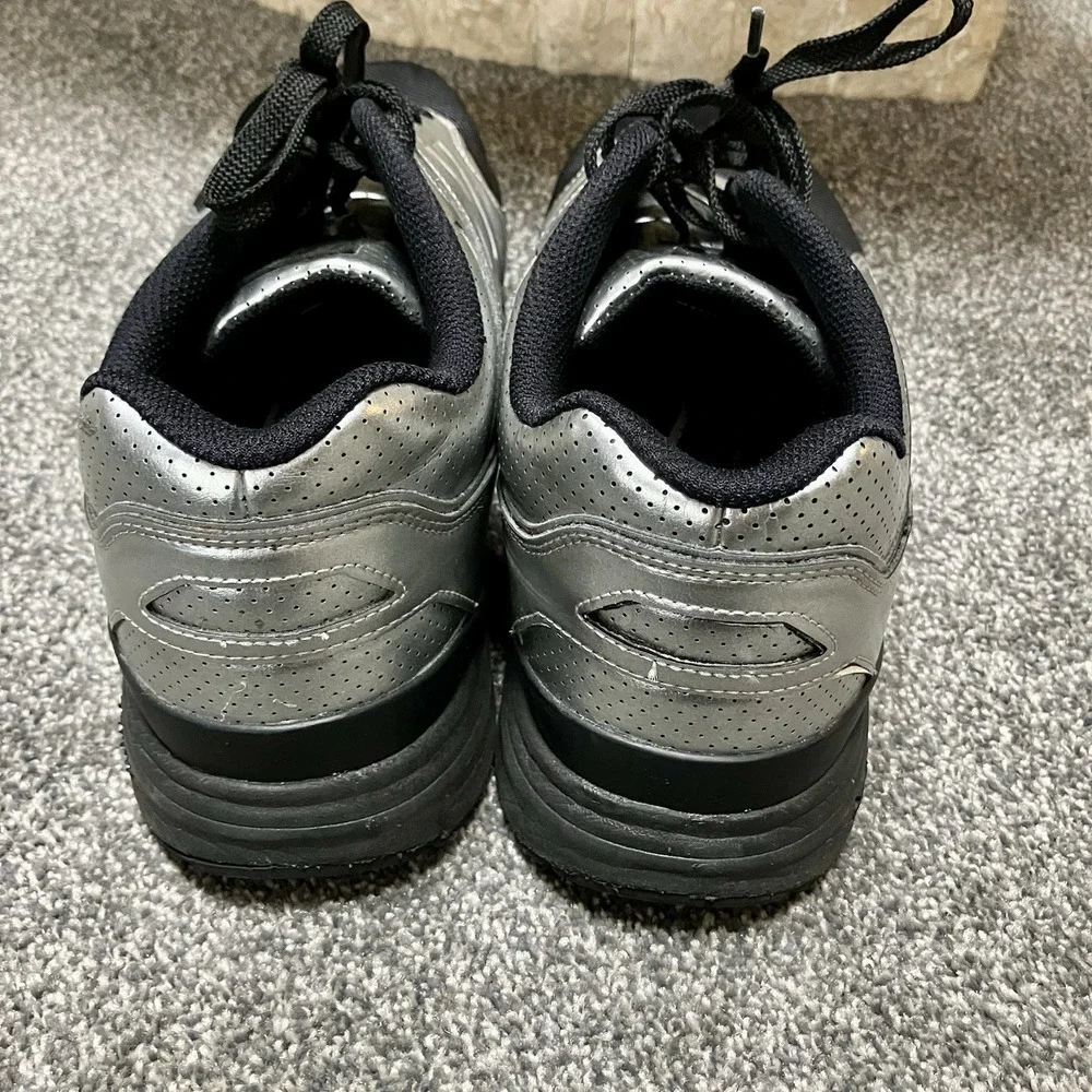 Men's‎ New Balance 1550 Sneakers Shoes Size 13 Black Silver Low
